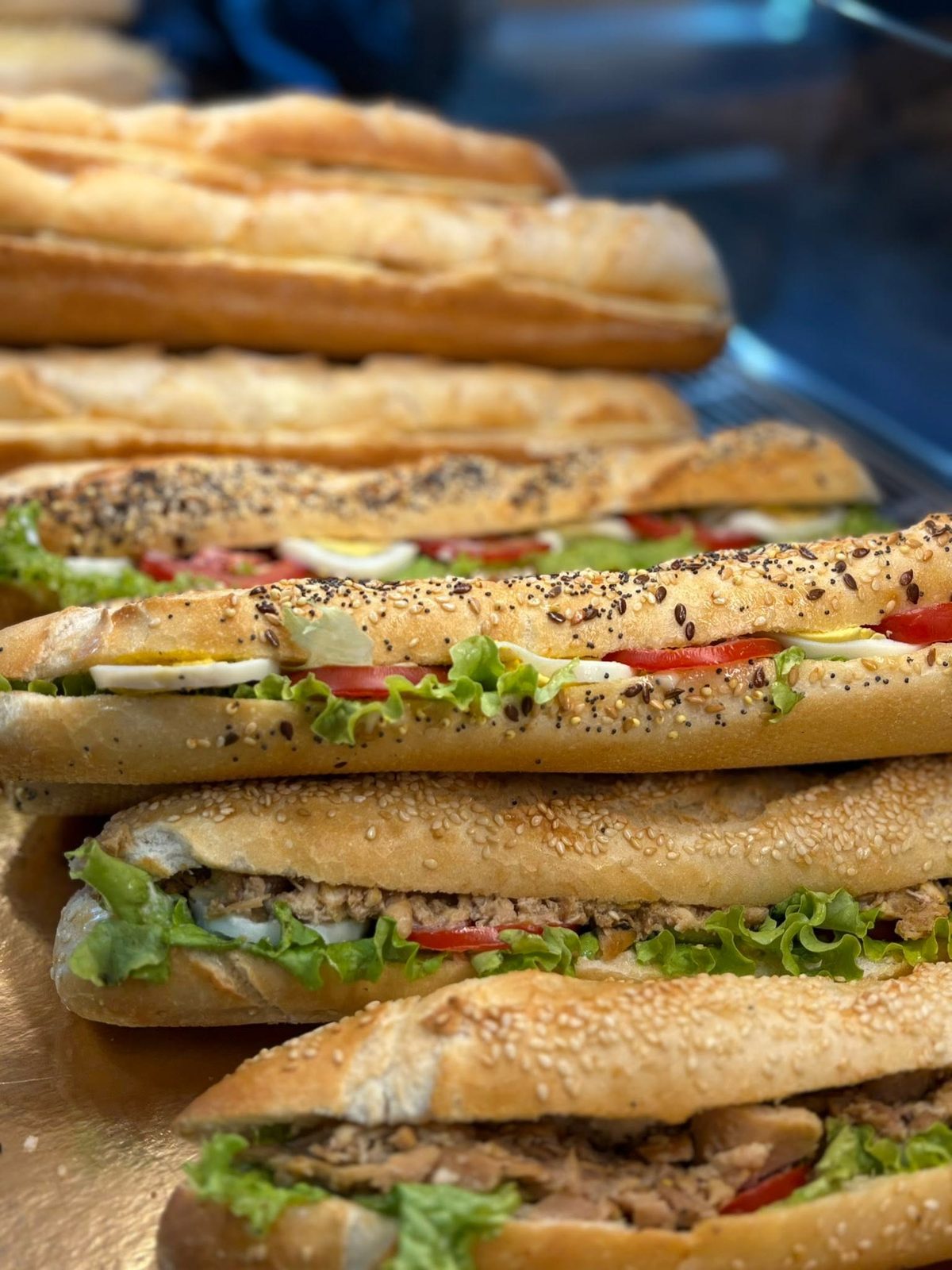 Sandwich jambon-beurre dans baguette tradition